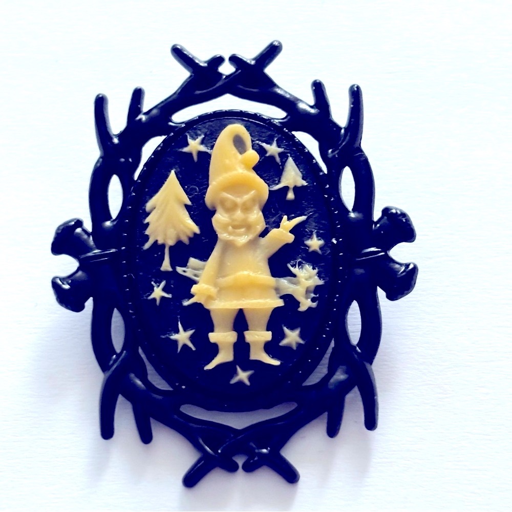 Black and Yellow Evil Xmas Elf Cameo Brooch, Handmade, NWT